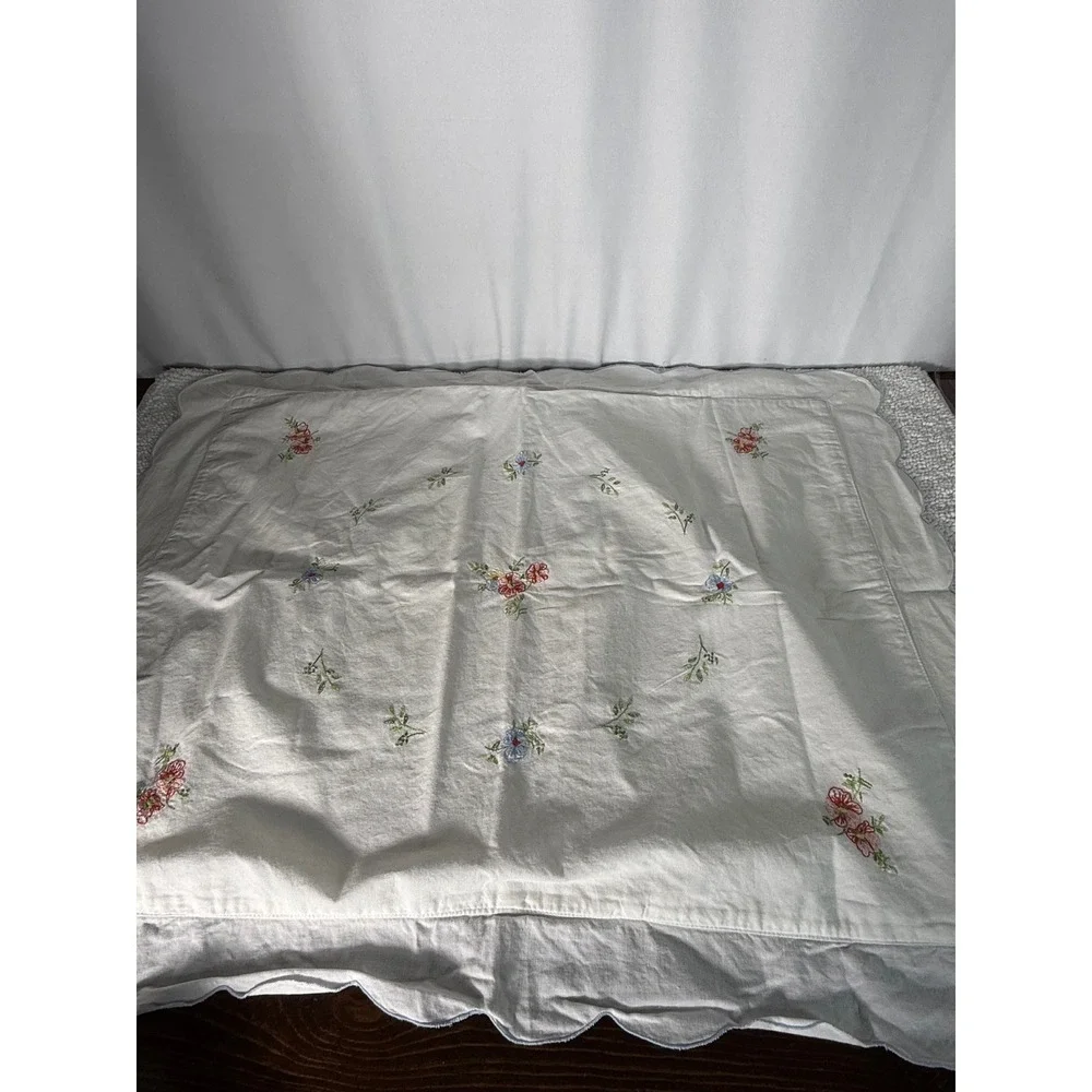 Vintage Embroidered Pillowcase Floral‎ Blue Scallop Edge Cottagecore Shabby Chic